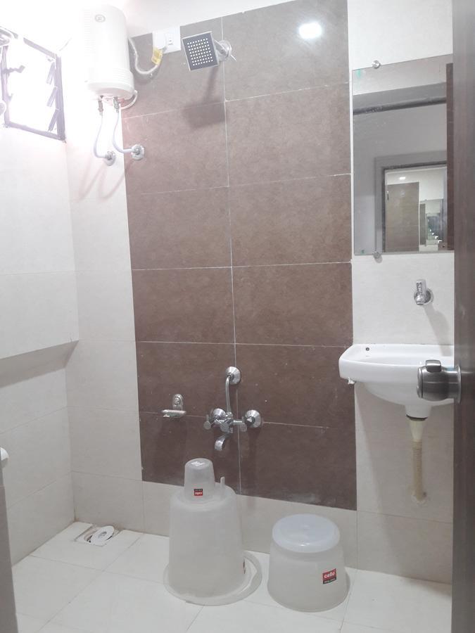 אחמדאבאד Hotel Sunstay מראה חיצוני תמונה