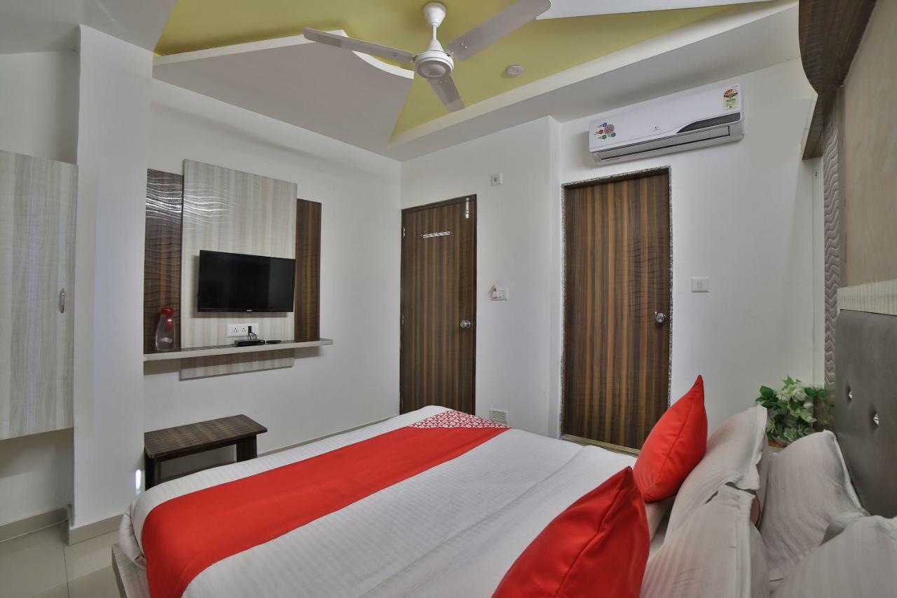 אחמדאבאד Hotel Sunstay מראה חיצוני תמונה