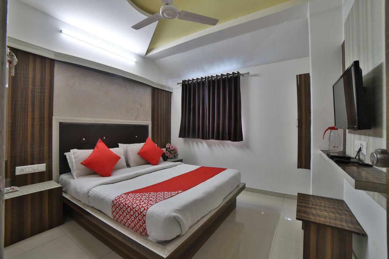 אחמדאבאד Hotel Sunstay מראה חיצוני תמונה